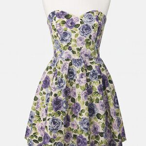 H&M Size 6 Strapless Floral Dress Bow Back Fit & Flare  Description: Adorable H&